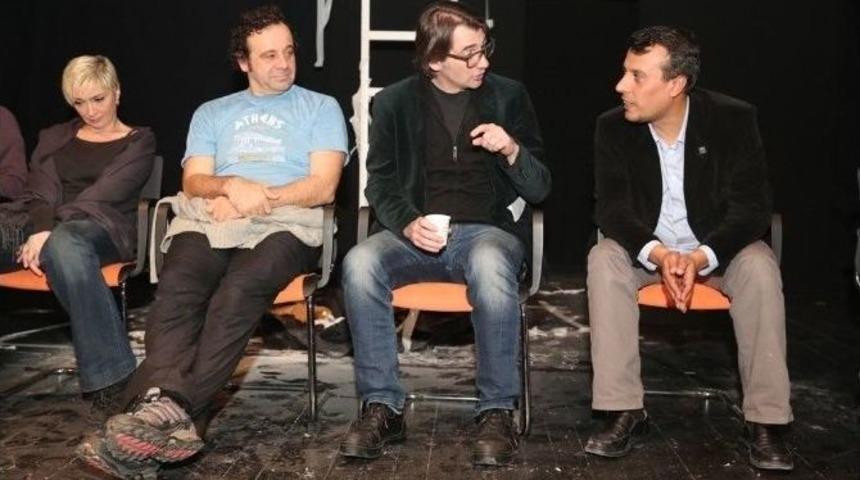 Ş&uuml;m&uuml;rz&rsquo;&uuml;n Y&ouml;netmeni İzleyici İle Buluştu