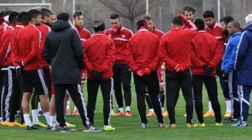 Sivasspor Fenerbah&ccedil;e'ye Hazırlıklanıyor