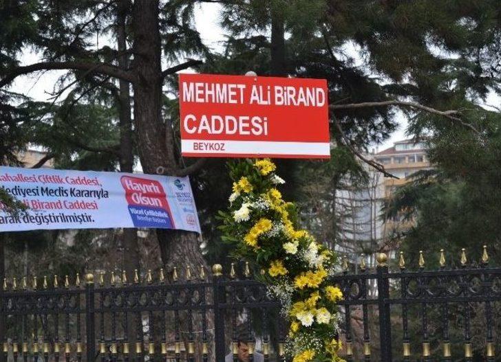 Usta Gazeteci Birand’a Anlamlı 74. Yaş Günü Hediyesi G1