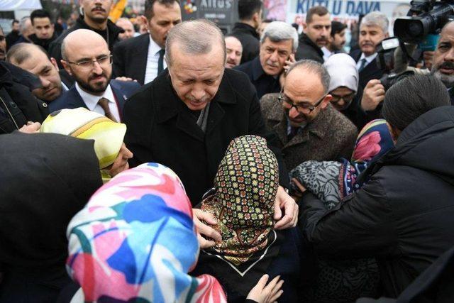 Cumhurbaşkanı Erdoğan Alo Evlat Hattı’nın Büyükleri İle Bir Araya Geldi