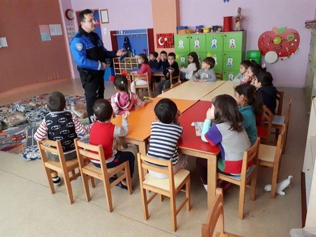 İzmit Belediyesi Çocuk Eğitimlerine Devam Ediyor