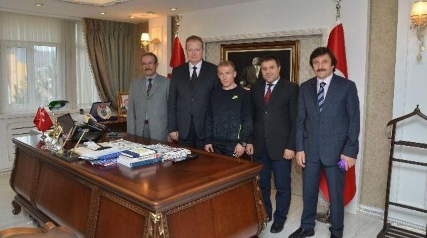 Vali Yavuz, Milli Atlet Ercan Muslu&rsquo;yu Kabul Etti