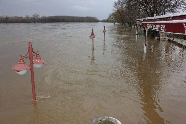 Edirne’de, Tunca Ve Meriç Nehirlerinde Son Durum G3