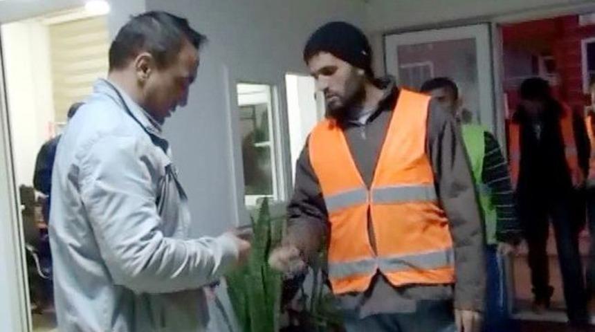 Asgari &Uuml;cretle &Ccedil;alışan İş&ccedil;iden &Ouml;rnek Davranış