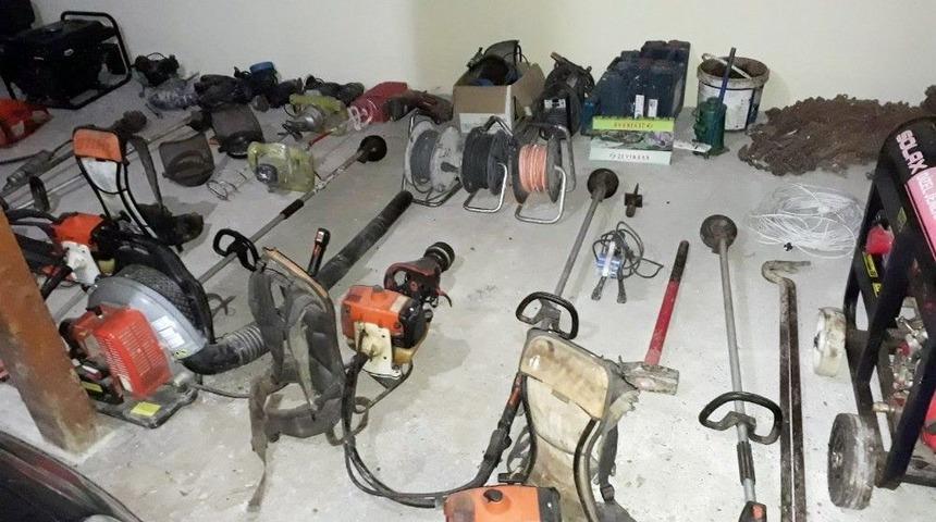 Nalbur D&uuml;kkanına Yetecek Kadar Tarım Malzemesi &Ccedil;alan Hırsız Yakayı Ele Verdi