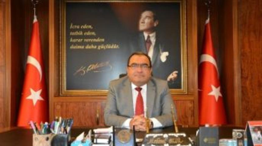 Kaymakam Okur&rsquo;un 10 Aralık D&uuml;nya İnsan Hakları G&uuml;n&uuml; Mesajı