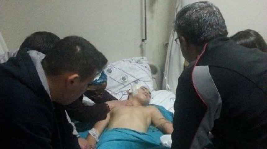 Sahada Beyin Kanaması Geçiren Genç Futbolcu Ameliyat Edildi