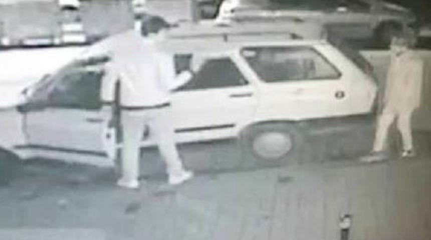 7 Otomobil &Ccedil;alan 2 &Ccedil;ocuk Yakalandı