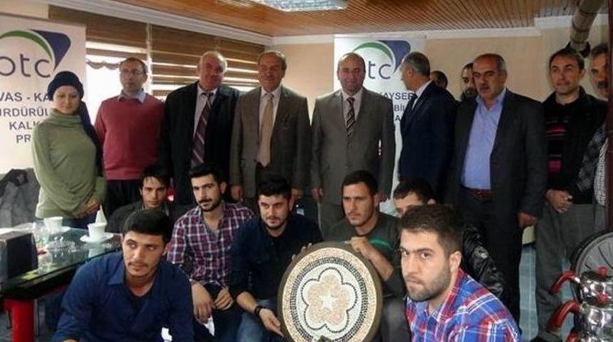 Hafik&rsquo;te Madencilik Ve Doğaltaş Konulu Eğitim D&uuml;zenlendi