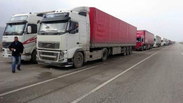 İran M&uuml;h&uuml;rden Vazge&ccedil;ti, G&uuml;rbulak ta Tır Kuyruğu Eridi 1