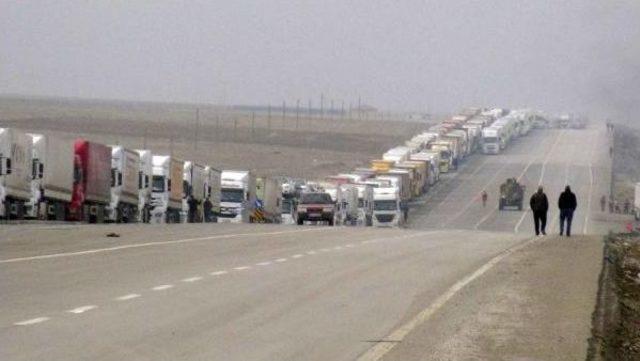 İran M&uuml;h&uuml;rden Vazge&ccedil;ti, G&uuml;rbulak ta Tır Kuyruğu Eridi 3