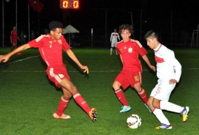 Türkiye – İspanya: 0-2 (U16 Hazırlık Maçı)