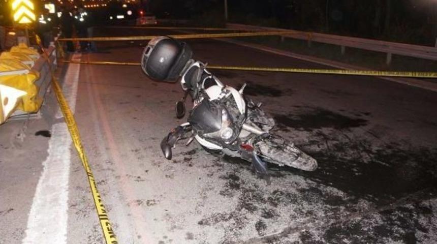 Boğazi&ccedil;i K&ouml;pr&uuml;s&uuml; &Ccedil;ıkışında Kaza Yapan Trafik Polisi Şehit Oldu