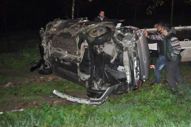 'dur' İhtarına Uymayan Sürücü Otomobille Kaza Yaptı: 2 Yaralı