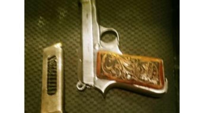 15 Sabıkalı Şahıs Ruhsatsız Silahla Yakalandı