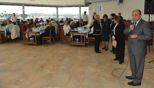 &Ccedil;iğli&rsquo;de Kadın Hakları G&uuml;n&uuml; Kutlandı 1