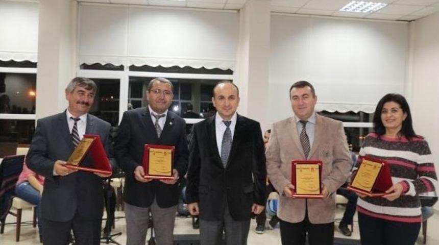 &Uuml;niversite Personelinin Yıl Sonu Keyfi