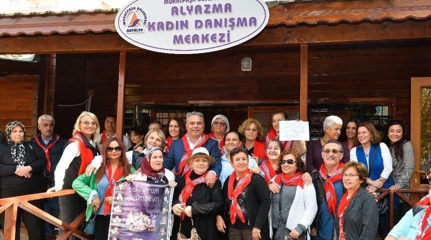 8 Mart İ&ccedil;in Kadınlar Birarada