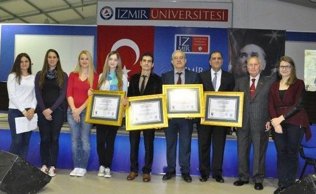 35.kıbatek Uluslararası Edebiyat Şöleni İzmir Üniversitesi’nde Yapıldı