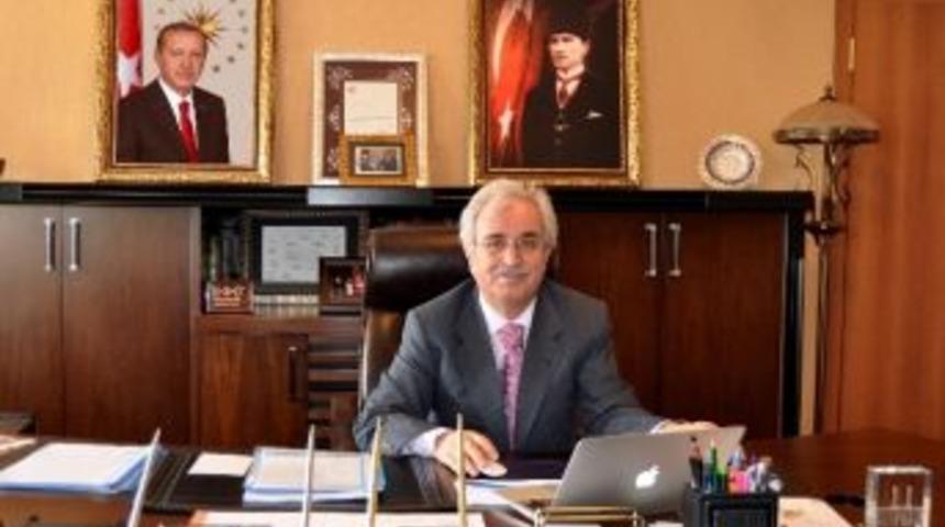 Prof. Dr. Yaylalı Yeniden Rekt&ouml;r