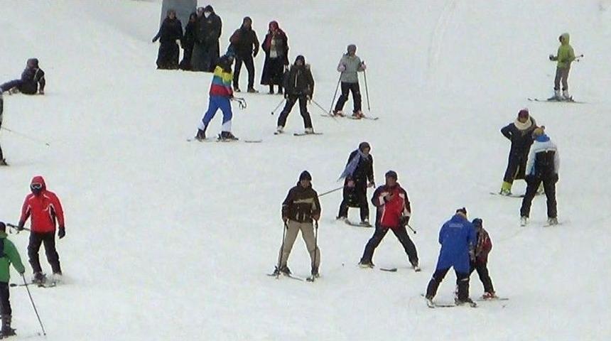 Sarıkamış Cıbıltepe Kayak Merkezi Cıvıl Cıvıl