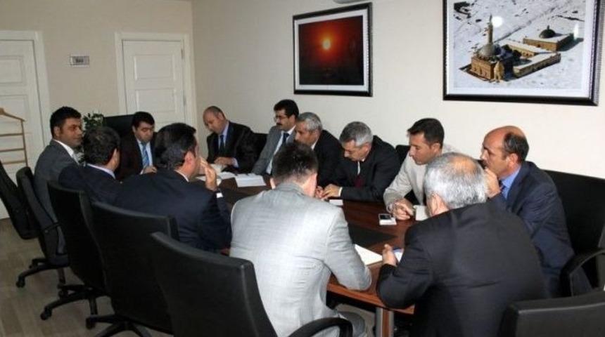 Milli Eğitim M&uuml;d&uuml;rl&uuml;ğ&uuml;&rsquo;nden &lsquo;aylık Değerlendirme&rsquo; Toplantısı