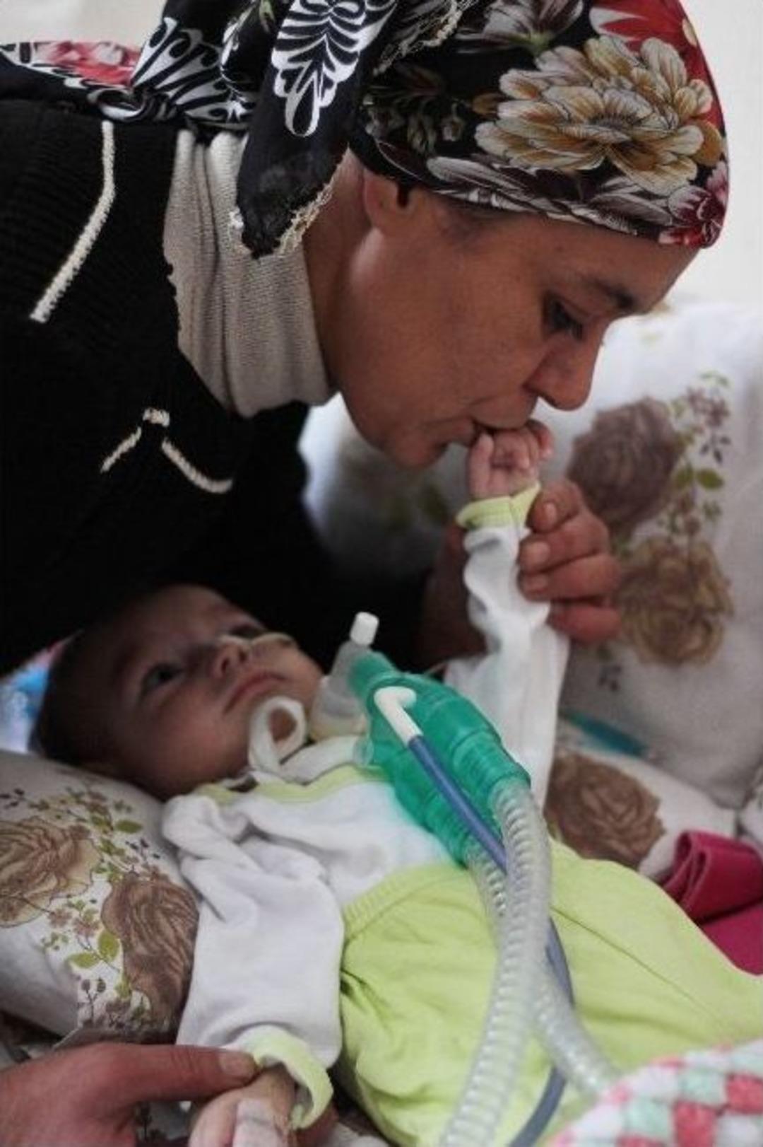 Minik Ceyhun&rsquo;un Dramı T&uuml;rkiye&rsquo;yi Ağlattı