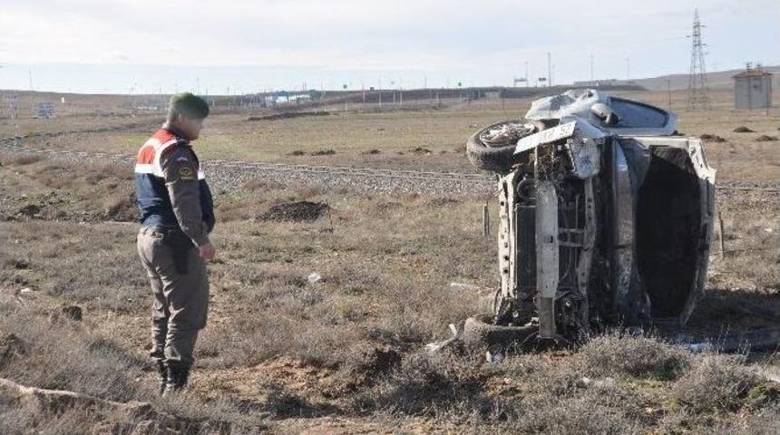 Niğde&rsquo;de Otomobil Takla Attı: 2 Yaralı