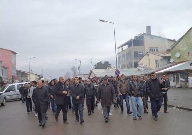 Varto’da Gözaltı Protestosu