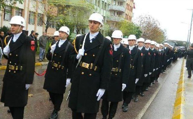 Şehit Onbaşı Kadir Yılmaz Karam&uuml;rsel de Toprağa Verildi 2