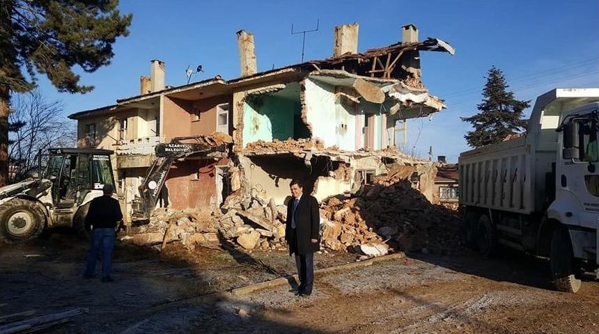 Başkan Yal&ccedil;ın Yıkım &Ccedil;alışmalarını Yerinde İnceledi