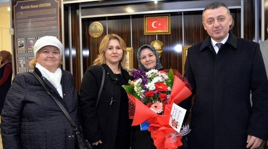 Vali B&uuml;y&uuml;kakın Halk Toplantısında