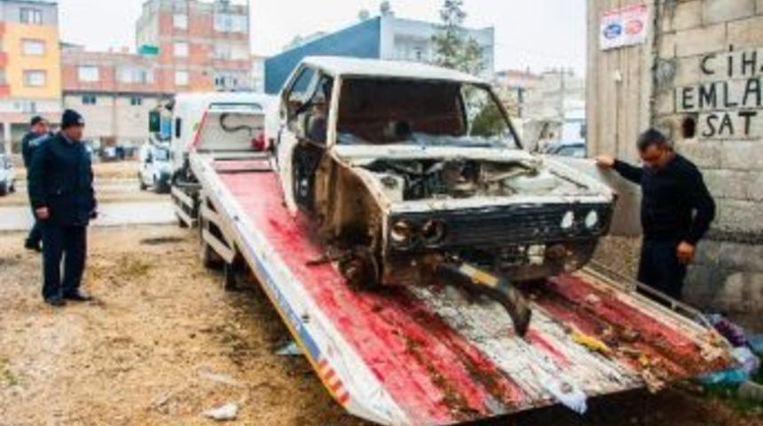 Sahipsiz Hurda Ara&ccedil;lar Toplanıyor