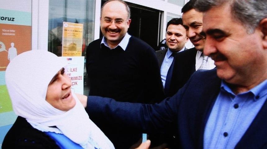 &lsquo;avşarlı Şair Teyze&rsquo; Şiirleriyle Duygulandırdı