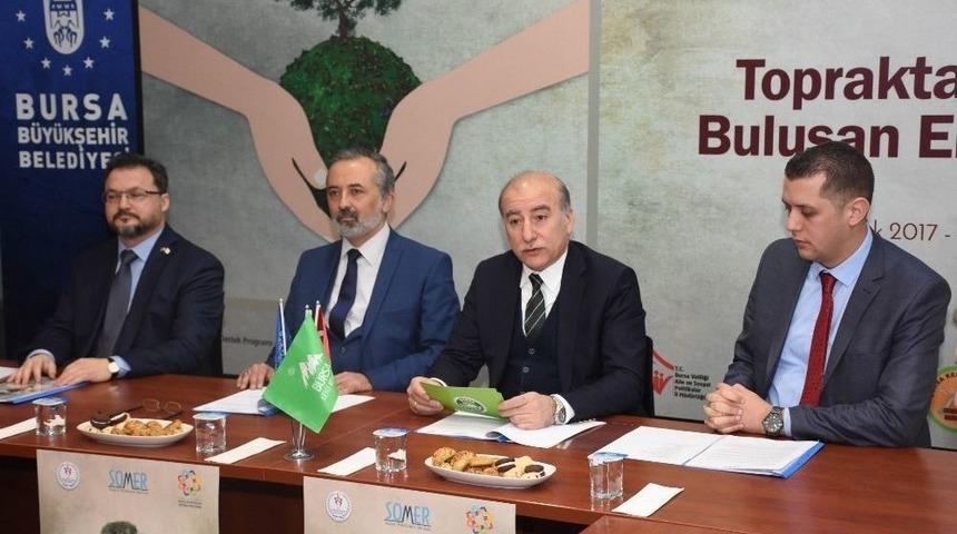 Bursalı Gençler Toprakla Buluşuyor