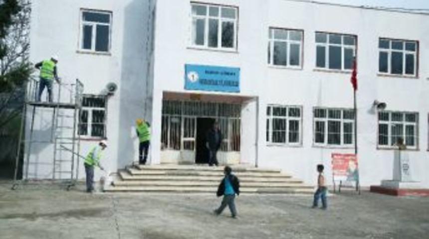 Erdemli Belediyesi’nden Eğitim Kurumlarına Destek Sürüyor