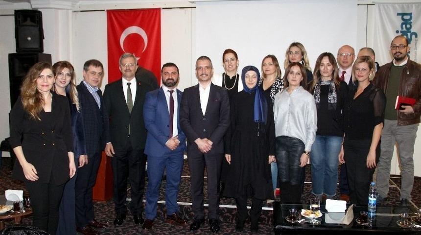 Mersin Giad, &rsquo;spina Bifida&rsquo; Hastası &Ccedil;ocuklar İ&ccedil;in Kolları Sıvadı