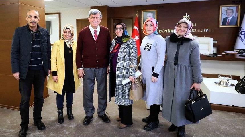 Başkan Karaosmanoğlu, &ldquo;eğitimde Hedef Daha &Ccedil;ok &Ccedil;alışmaktır&rsquo;&rsquo;