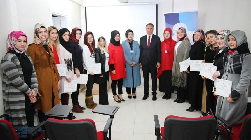 Adem&rsquo;de Eğitim Seminerleri Devam Ediyor