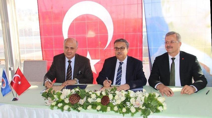 Me&uuml; İle Osb Arasında İş Birliği Protokol&uuml; İmzalandı