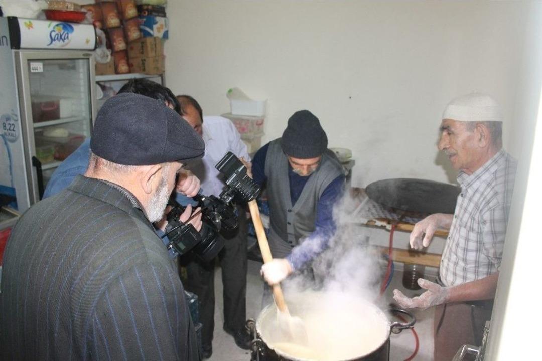 Gelenekten Geleceğe &ldquo;arabaşı&rdquo; K&uuml;lt&uuml;r&uuml; Afyonkarahisar&rsquo;da S&uuml;rd&uuml;r&uuml;l&uuml;yor