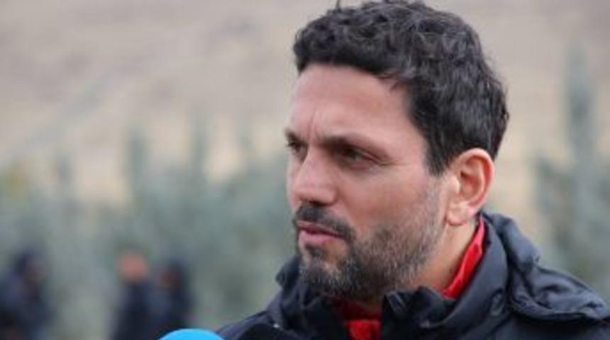 E.yeni Malatyaspor&rsquo;da Erol Bulut Transfer Beklentisini S&uuml;r&uuml;yor