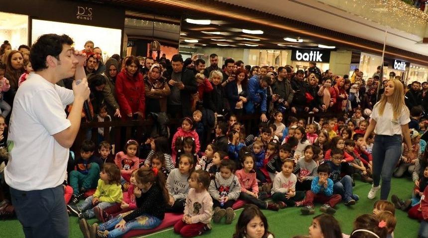 Esas 67 Burda Avm&rsquo;den S&ouml;mestr Coşkusu