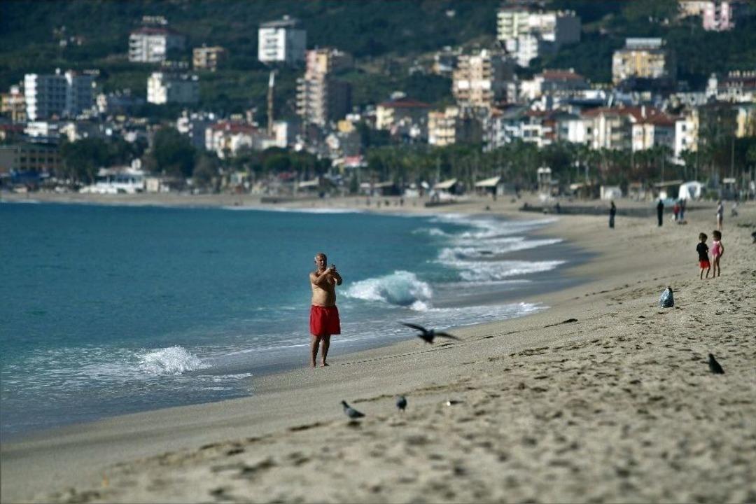Alanya&rsquo;ya Yaz Erken Geldi