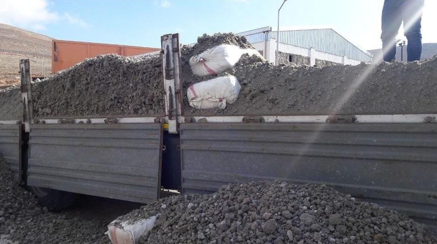 Elazığ&rsquo;da Yarım Ton Esrar Ele Ge&ccedil;irildi