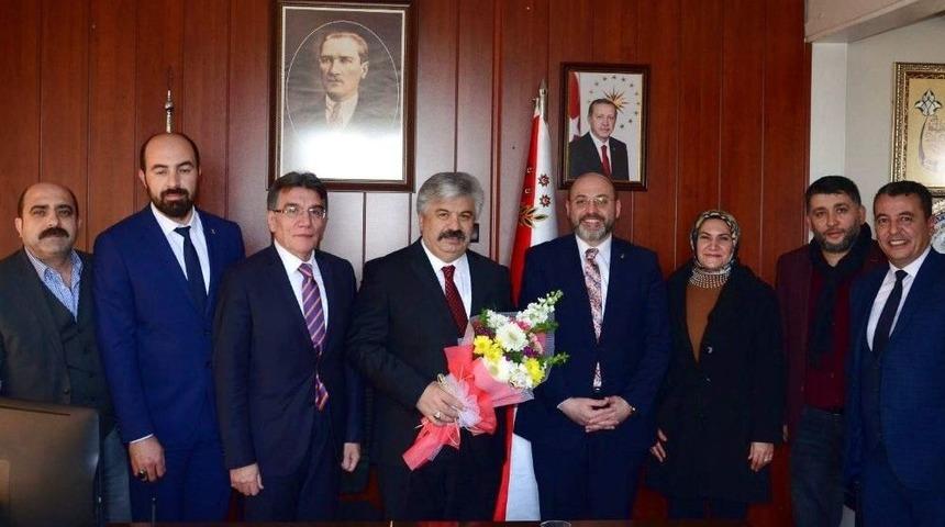 Başkan &Ccedil;etinbaş Ve Y&ouml;netim Kurulu &Uuml;yeleri, Emniyet M&uuml;d&uuml;r&uuml; &Ccedil;evik&rsquo;i Ziyaret Etti