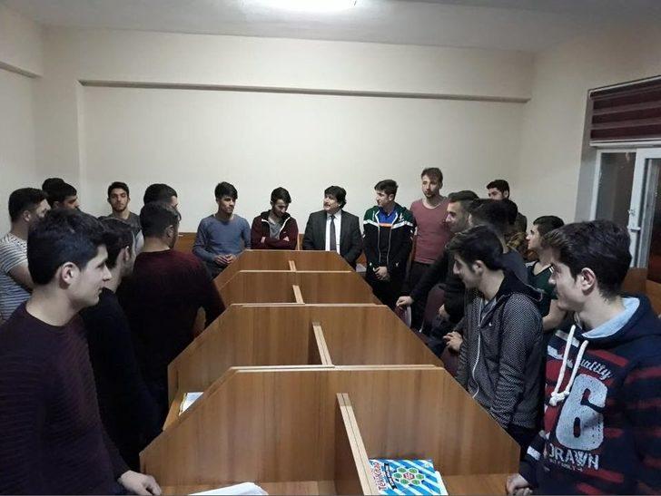 Rektör Yardım’dan Öğrenci Kampına Ziyaret G5