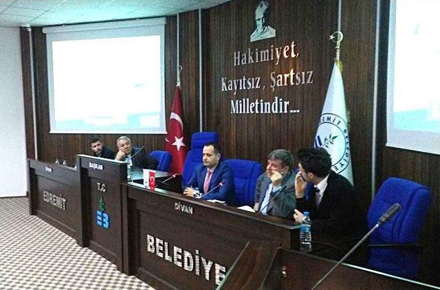 Elektrikçiler Yeni Uygulamaları Öğrendi