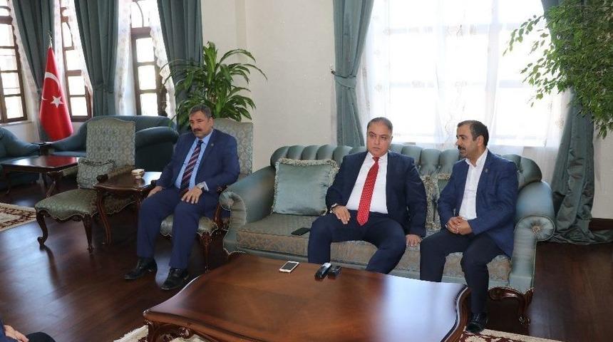 Sağlık-sen Genel Başkanı Memiş, Vali Tekinarslan&rsquo;ı Ziyaret Etti