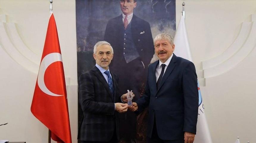 Başkan Kılı&ccedil;, Başhekim G&uuml;rb&uuml;z İle Bir Araya Geldi